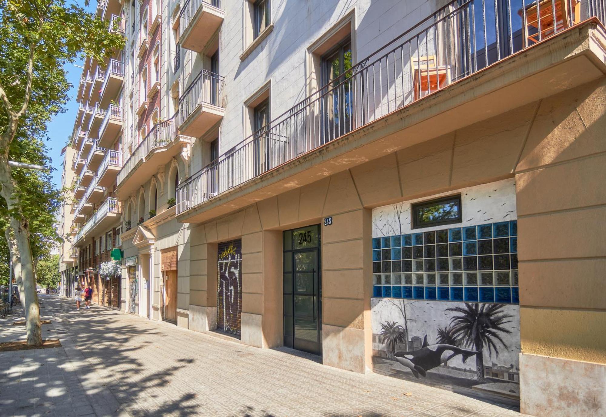 Diagonal Apartments — Photos 1